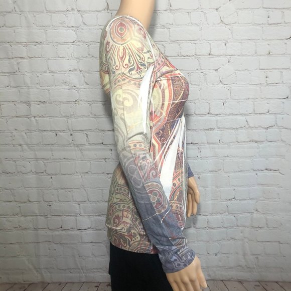 Romeo & Juliet Couture like new top - Picture 2 of 3